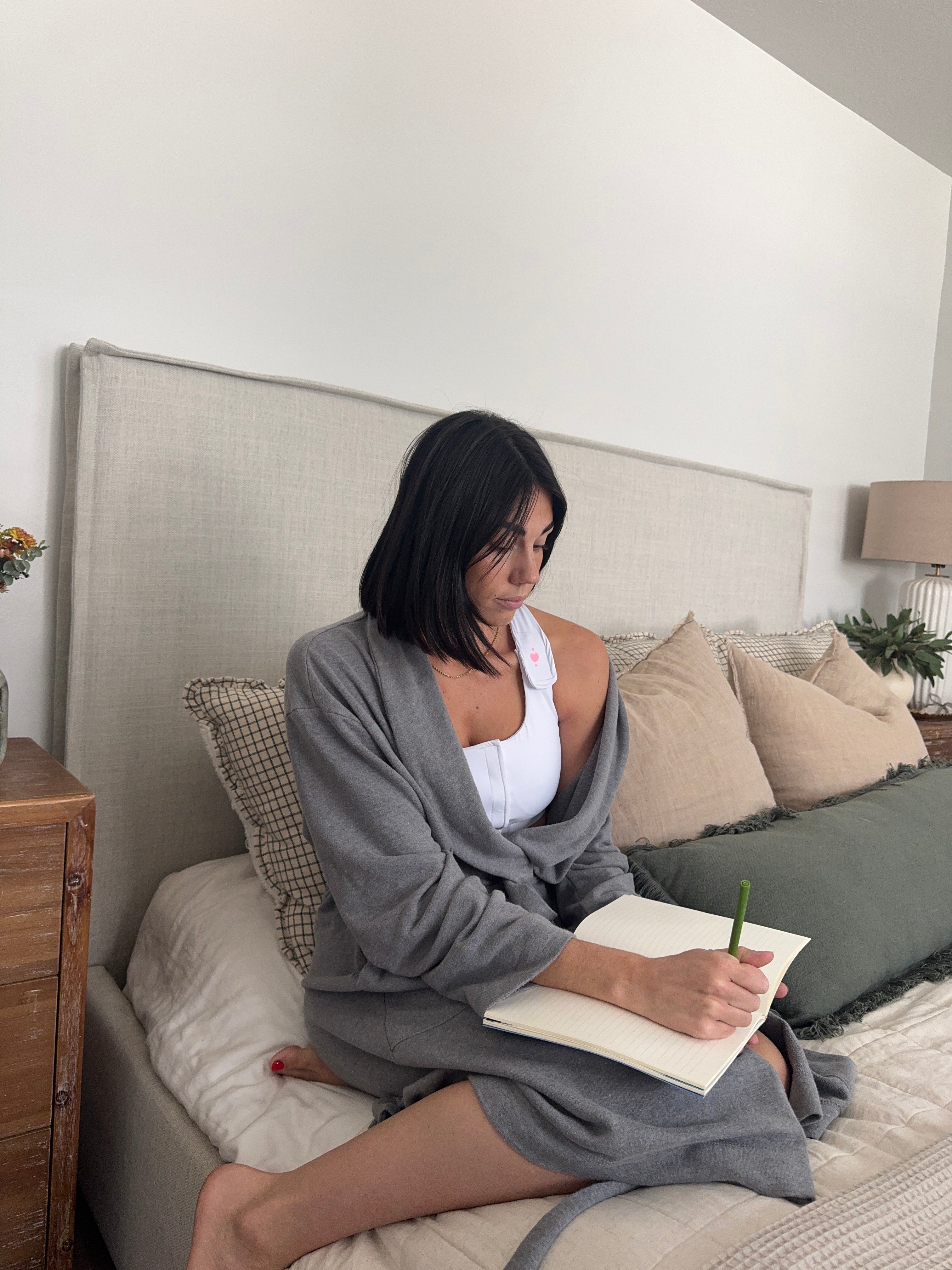 Breast Cancer Awareness Bras: Support a Loved One with the Most Comfortable Post-Surgery Bras